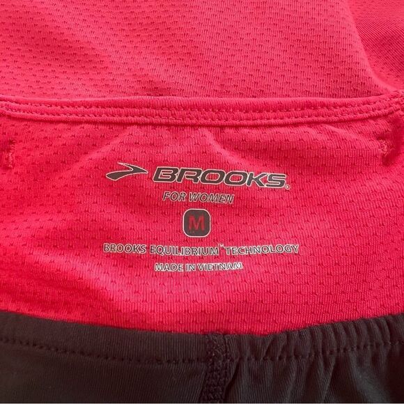 Brooks Raspberry Running Jogging Skirt Skort Medium - Picture 4 of 8